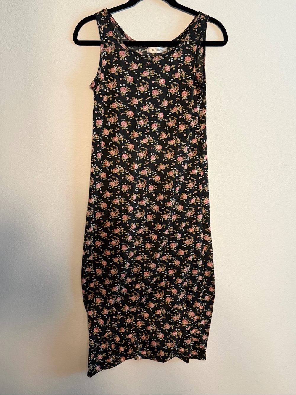 Floral Sleeveless Black Midi Dress with Pink Roses